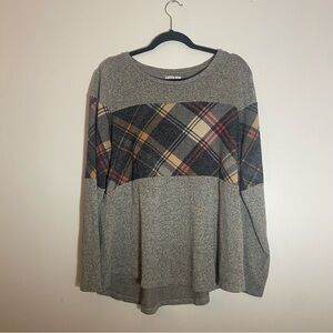 Maurice’s Women’s Plus Gray Plaid Sweater - size 0 - A12